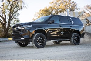 Chevrolet Suburban Suspension Lift Kit - Rough Country - 3.5 Inch Lift Kit | N3 Struts - '21-'23 Chevrolet Suburban Suspension Lift Kit - Rough Country - 3.5 Inch Lift Kit | N3 Struts - '21-'23